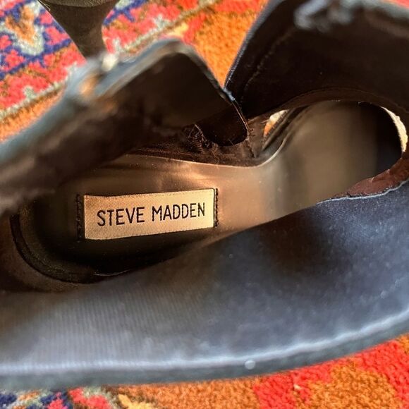 STEVE MADDEN Vyceroyy Pump | size 8 - Picture 5 of 7